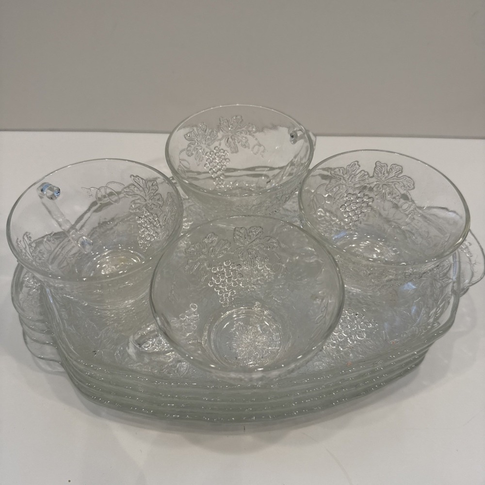 Vintage Anchor Hocking 8 Piece Snack Set Clear Glass Grapes & Leaf Pattern